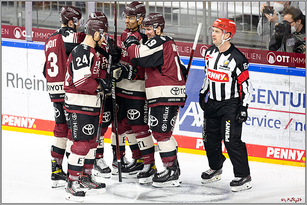 PENNY DEL;  Koelner Haie - Krefeld Pinguine; Koeln, 24.02.2021